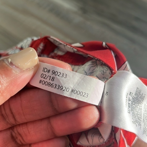 EXPRESS Red White Floral Smocked Halter Top Size Medium - Picture 8 of 9